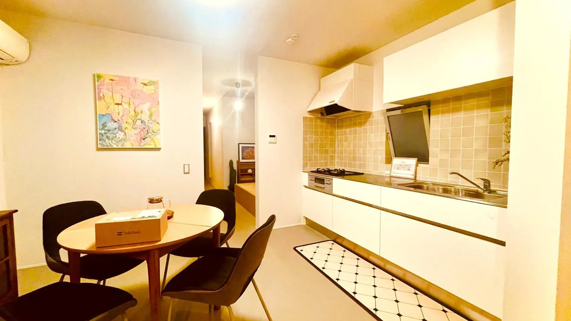 Apartment レインボーコート青谷 Osaka